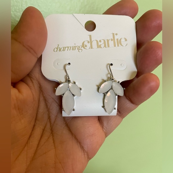 Charming Charlie Gold and White Earrings & unbrsnded earrings bundle - Picture 5 of 6